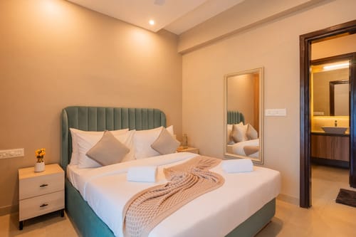 Veera Marina | 3-BHK Penthouse With Terrace, Common Pools & Lift, Near Candolim Beach