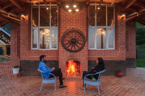 Suroor w/ Central Heating - Tangmarg