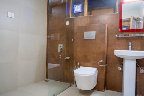 Jibhi Peaks Duplex Cottage With A Hot Tub