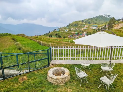 Hyun: Unique, Modern Cottage