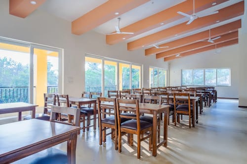 Veera Marina | Charming 3-BHK Apt Near Candolim Beach With Common Pools & Lift