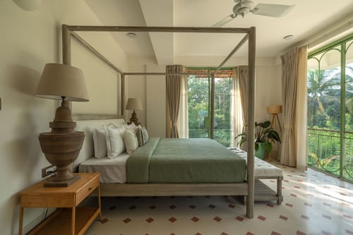 Moonstone Villa w/ Pool & Rooftop Jacuzzi