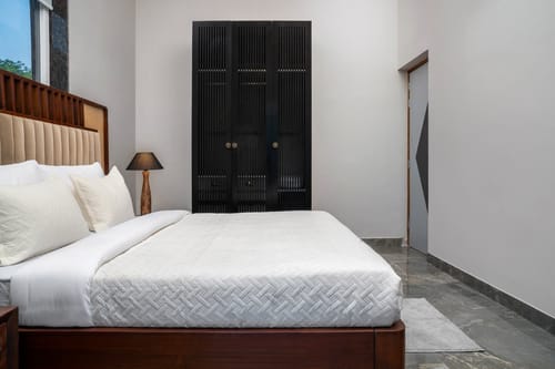 Tarika’s Earth Villa