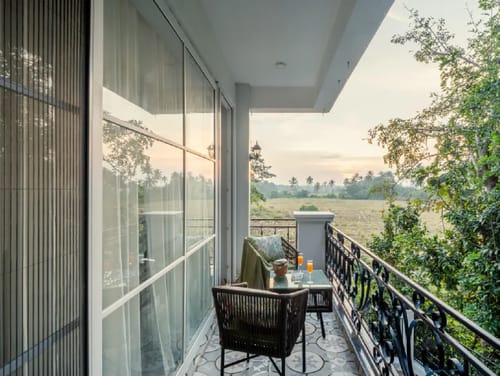 Suntuarios Casa Ivy | 4-BHK | Pvt Pool | Jacuzzi | Gazebo | Lift