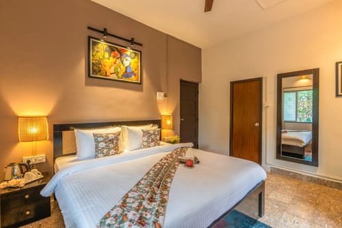 Nyx’s Haven | 7-BHK | Pvt Pool | Outdoor Sitting Area