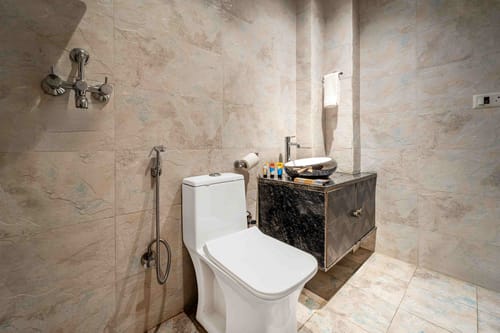 Wings @ Kuber Vatika