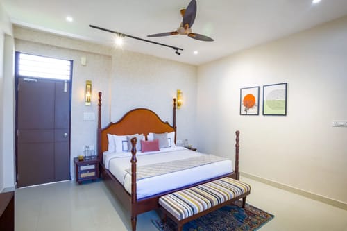 Esh Cottages Willow | Hillside 1-room Retreat With Lush Garden, Common Pool & Restaurant