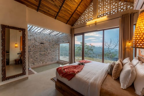 Daik @ Artisanal Heights w/ Jacuzzi and Infinity Pool