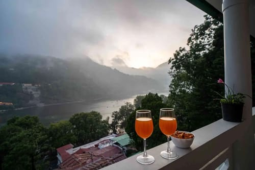 Headingly Suites | Lake-Facing 2-Room Retreat Just Above Mall Road