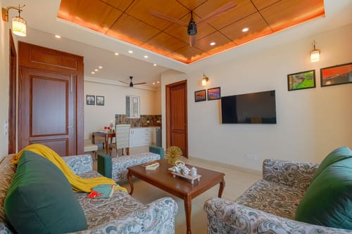 Konifer Wild Fern | Hilltop 2-BHK Retreat with Scenic Views, Shared Garden & Outdoor Seating Space