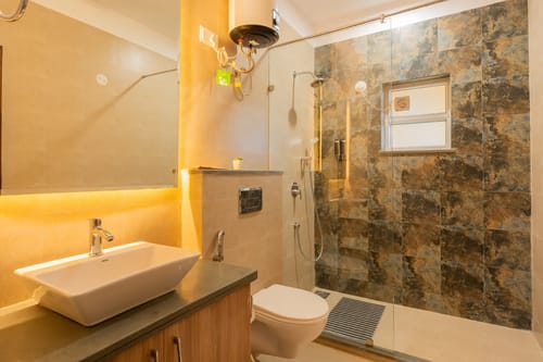 Veera Marina | 3-BHK Penthouse With Terrace, Common Pools & Lift, Near Candolim Beach