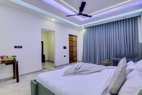 Amaltas | 4 BHK Countryside Hideaway With Pvt Pool, Lush Garden & 360 Aravalli Views