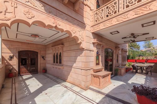 Grande @ Sunset Escape