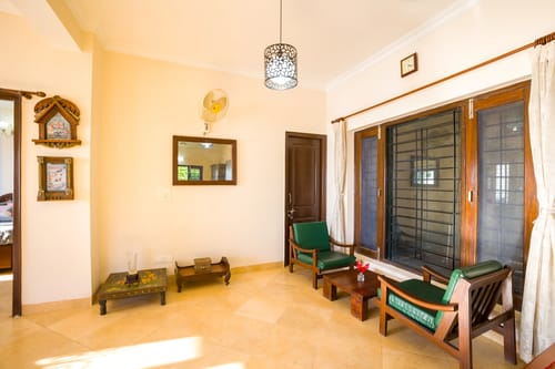 Pine View Cottage | Pet-friendly 3-BHK Himalayan Retreat with Scenic Sit-Out Areas