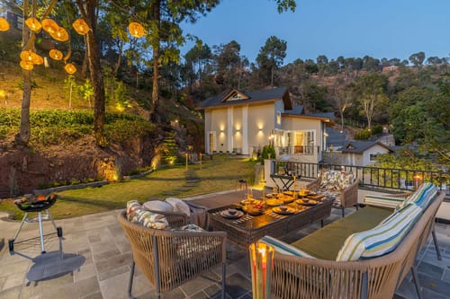 ILIKA W Heated Infinity Pool and Jacuzzi