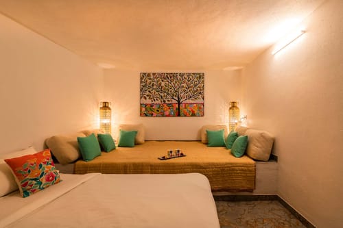 Flora @ Sunset On The Lake - Igatpuri