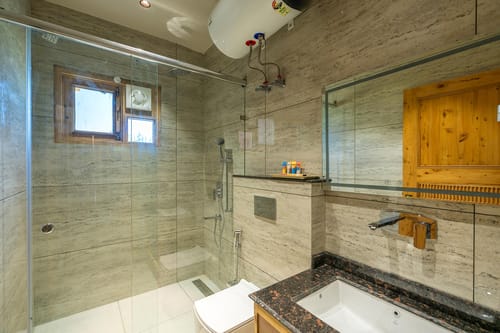 Apple @ Swiss Chalet - Tangmarg - 1BR