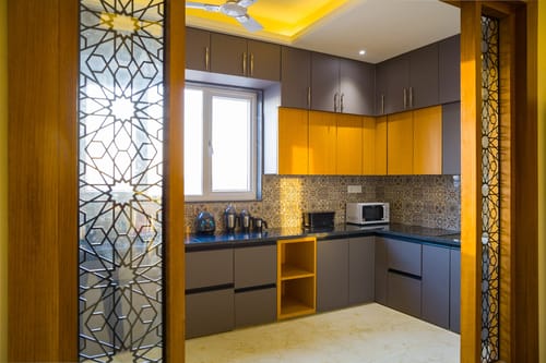 BYDM The Sky Heaven | Charming Pet-friendly 4-BHK Penthouse 15 Min from Triveni Ghat With Balcony, Bar & Lift