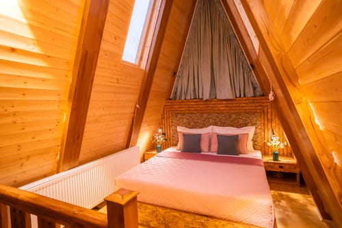 Frozen Fall @ Frostflare Cottages