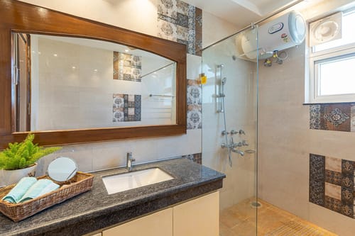 Dhauladhar House - Masrur