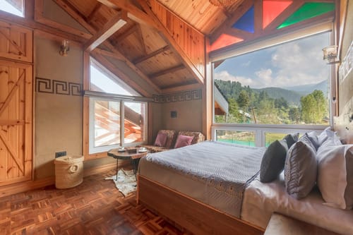 Suroor w/ Central Heating - Tangmarg