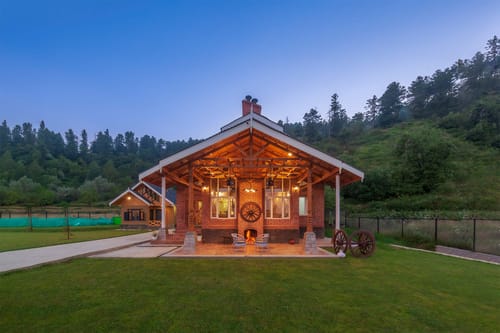 Suroor w/ Central Heating - Tangmarg