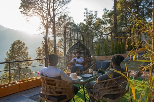 Sirmour Baag Merlot | Hillside Pet-friendly Cottage With Jacuzzi, Balcony & Restaurant