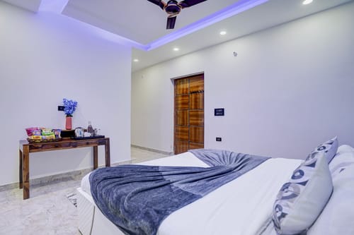 Amaltas | 4 BHK Countryside Hideaway With Pvt Pool, Lush Garden & 360 Aravalli Views