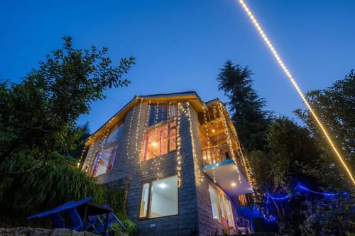 Jibhi Peaks Duplex Cottage With A Hot Tub