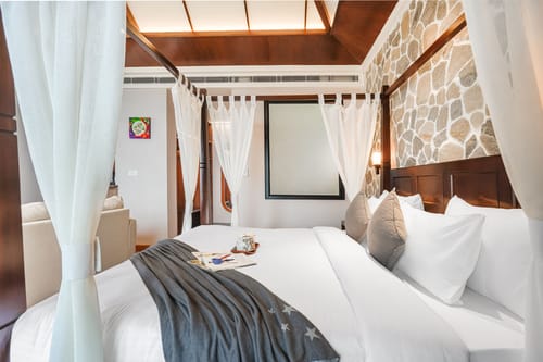 Himalayan Escape Calmara Cottage | 1 Hillside with Bathtub, Kitchenette, Shared Garden, Terrace & Views