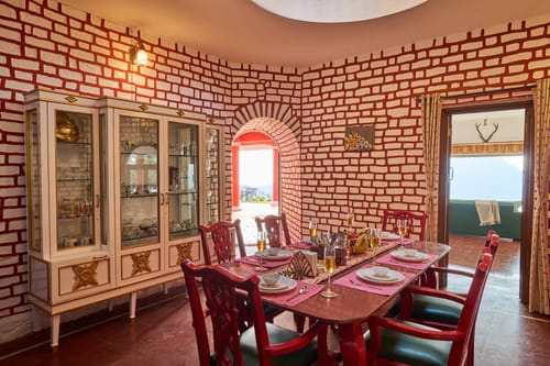 Cliffhanger Solitude - Gaganbawada