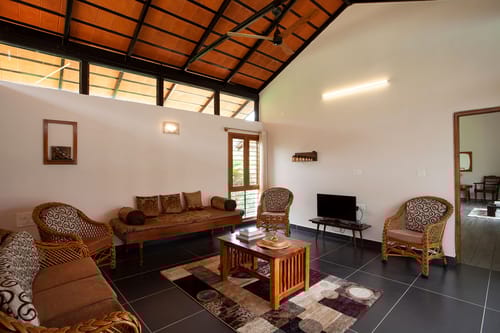 Ava - The Country House