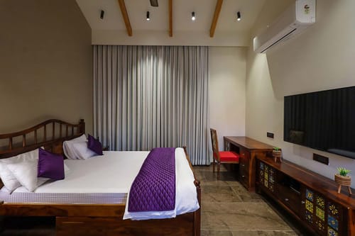 3 Rooms @ Desert Palms