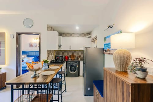 Veera Marina | Charming 3-BHK Apt Near Candolim Beach With Common Pools & Lift