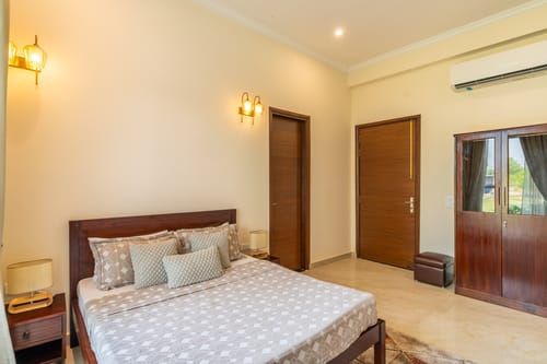 The Mira House w/ Pool