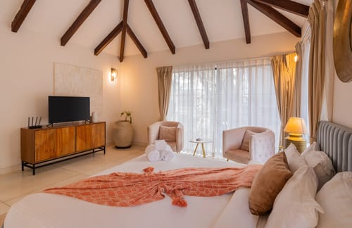 Bogenvilla | Luxe 3-BHK Villa Near Popular Beaches With Private Pool