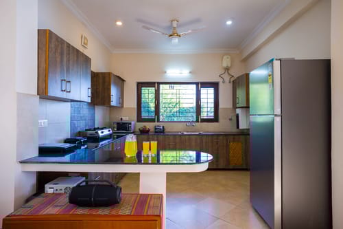 Pine View Cottage | Pet-friendly 3-BHK Himalayan Retreat with Scenic Sit-Out Areas