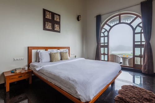 Lake Arches - Igatpuri