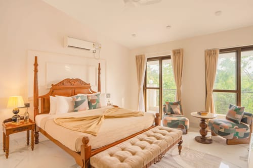 Casa Verdea | 4-BHK Villa With Private Pool & Lift; Near Popular Restaurants