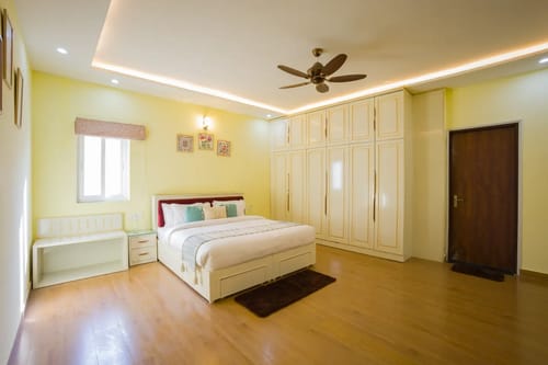 Tranquil 2-BHK Villa by Ganges, 5 Mins from Triveni Ghat