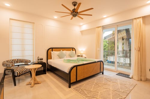 Purple Coral | Luxe 5-BHK Villa With Two Private Pools & Lift Near Chapora Fort