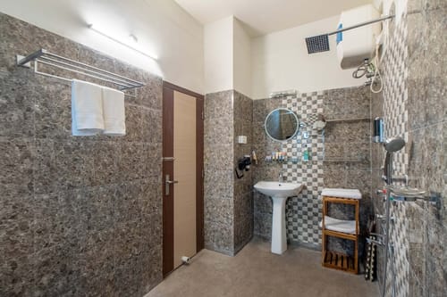 Arya Treetops and Tea Trails