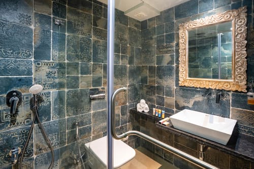 Lawn House @ Sula Wada