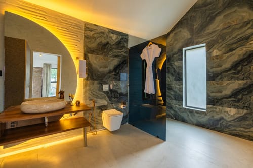 Europa @ Luna Nova - Ranikhet