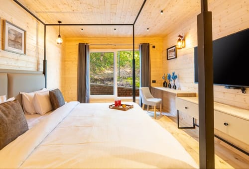 The Woods: Pine Villa