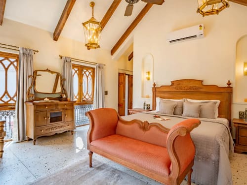 Samukha | Pet-friendly 4-BHK With Private Pool & Garden & Entertainment Lounge