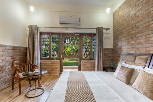 Room 1 GF @ Vista Divine