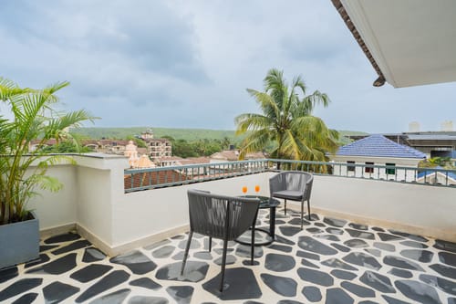 Purple Coral | Luxe 5-BHK Villa With Two Private Pools & Lift Near Chapora Fort