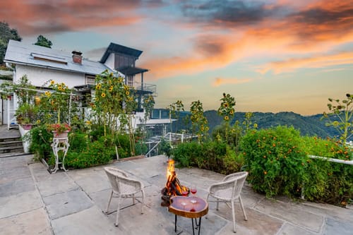 Hydrangea Hill (Entire Estate)