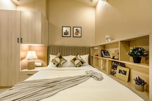 Veera Marina | Charming 3-BHK Apt Near Candolim Beach With Common Pools & Lift